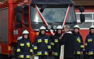 Przekazanie wozu stażackiego dla OSP Gorzyce